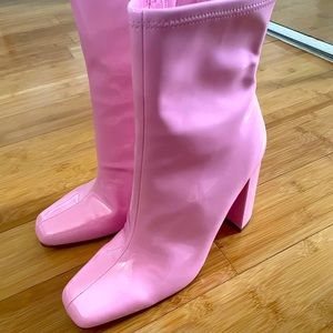 Size 10 Steve Madden Lynden Pink Patent Boots